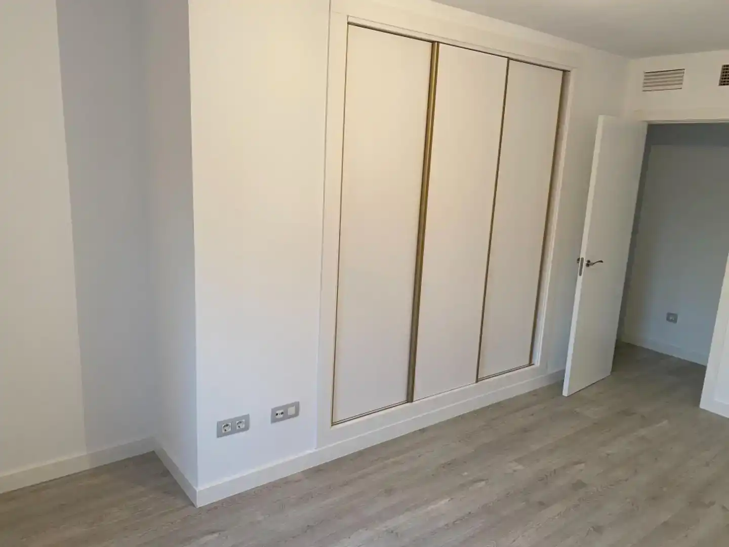 Bedroom of Garage for rent in Murcia