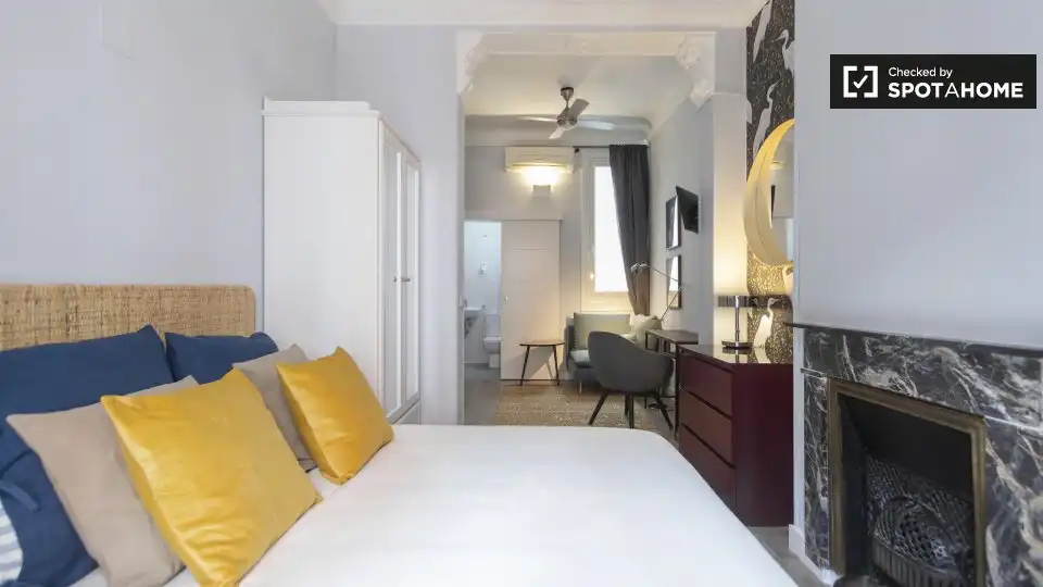 Appartamento con terrazza in affitto a Centro, imagen 3