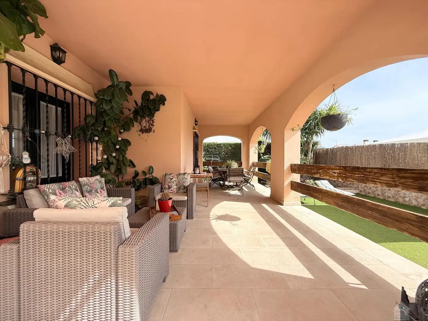 Terrassa de Casa o xalet en venda en Montequinto amb Aire condicionat, Calefacció i Parquet