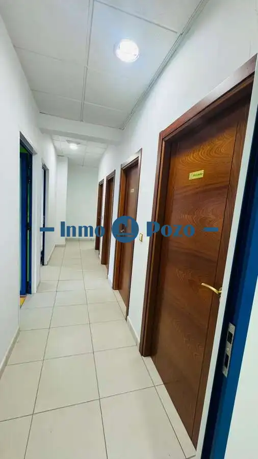 Büro zum Verkauf in Almendralejo