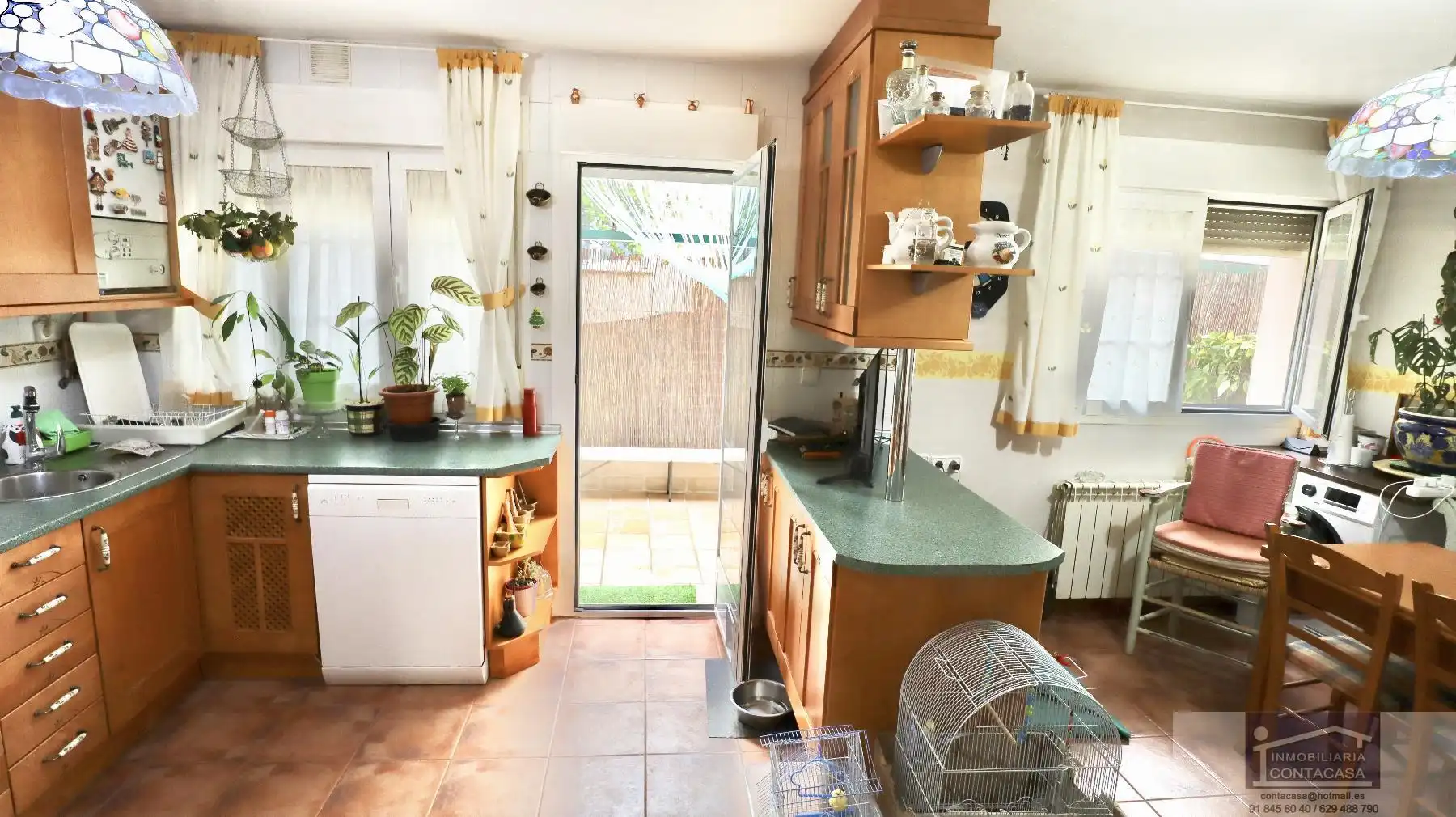 Cuina de Casa o xalet en venda en Miraflores de la Sierra amb Calefacció, Terrassa i Traster
