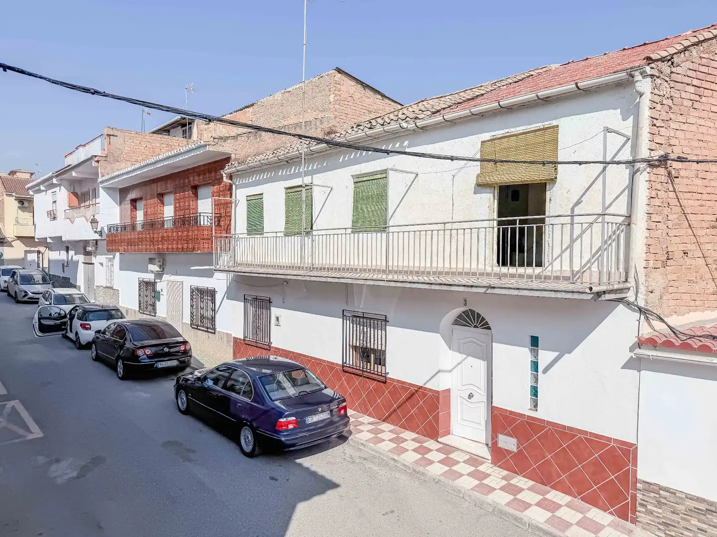 Casa rústica con terraza en venta en Calle Isaac Albéniz 3, imagen 2