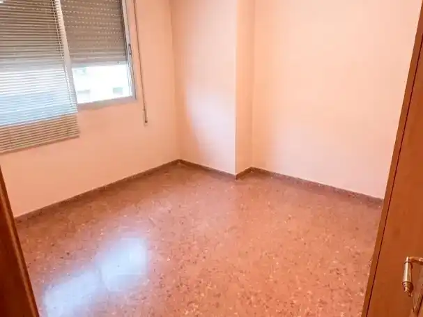 Dormitori de Pis en venda en Xirivella amb Aire condicionat i Balcó