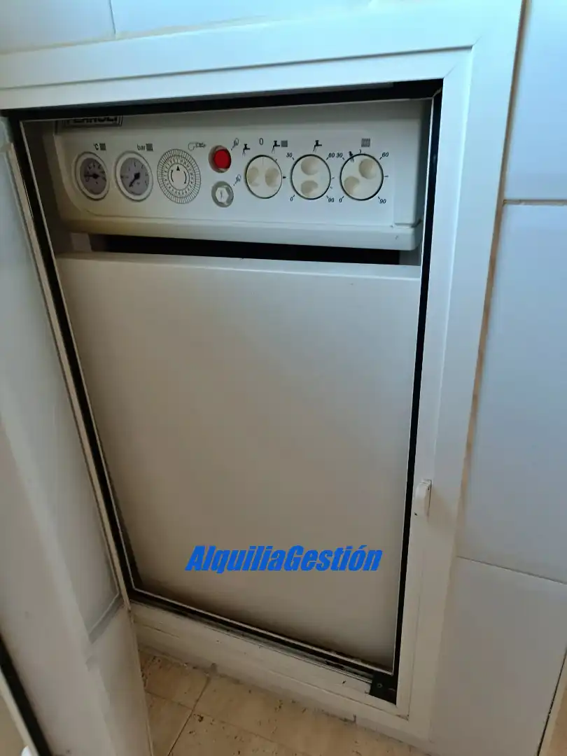 Adossat amb jardí en venda a Calle los Rosales, imagen 33