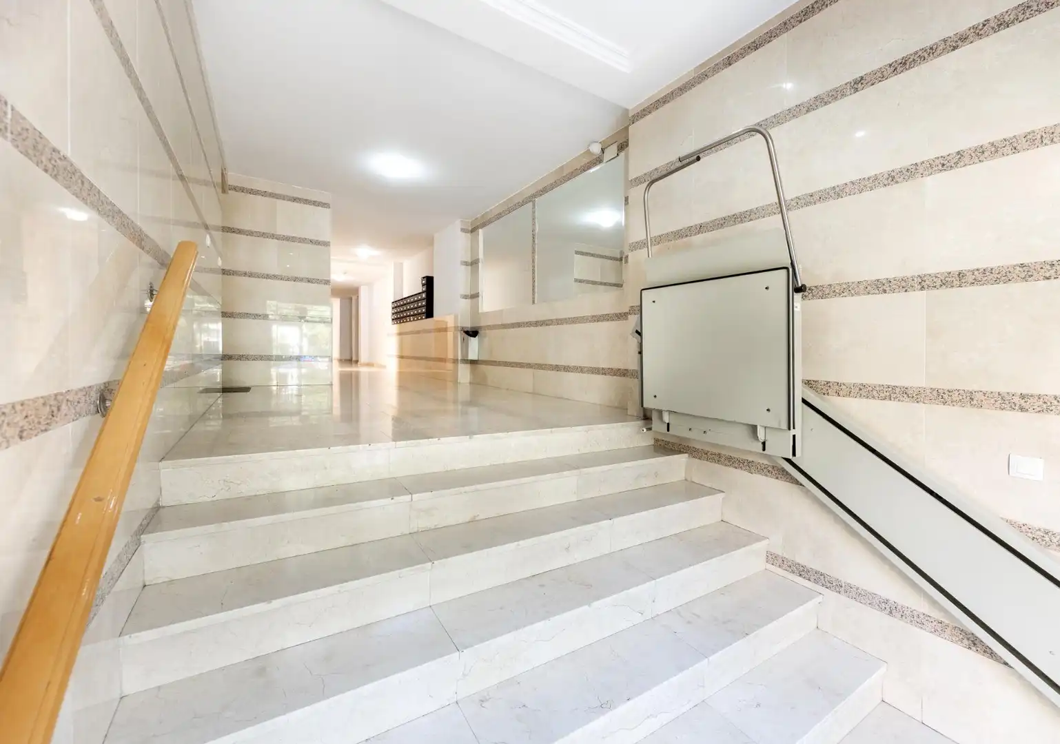Piso en venta en La Zubia con Calefacción y Balcón