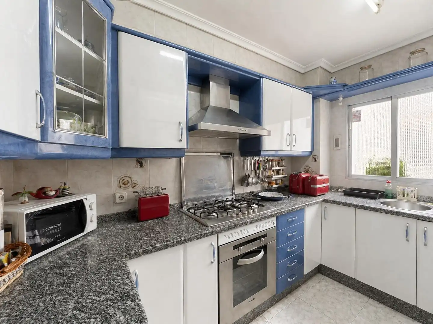 Kitchen of Flat for sale in Córdoba  with Air Conditioner and Balcony