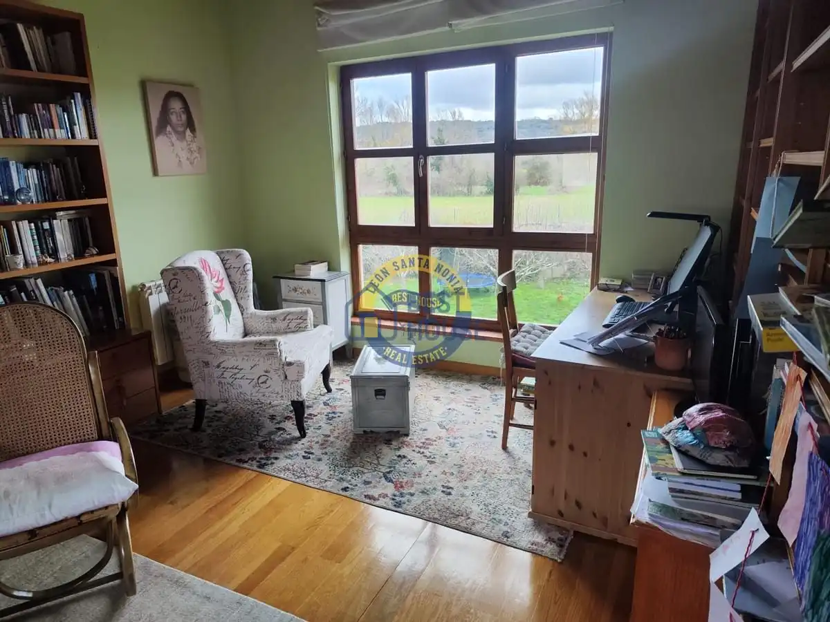 Casa o chalet en venta en Villaquilambre con Calefacción, Jardín privado y Parquet