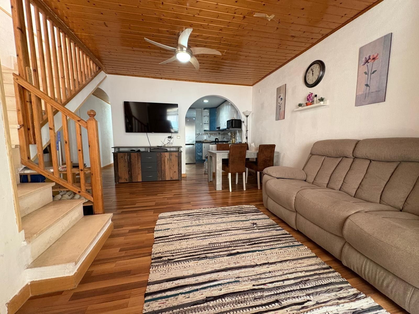 Sala d'estar de Apartament en venda en Torrevieja amb Terrassa i Balcó