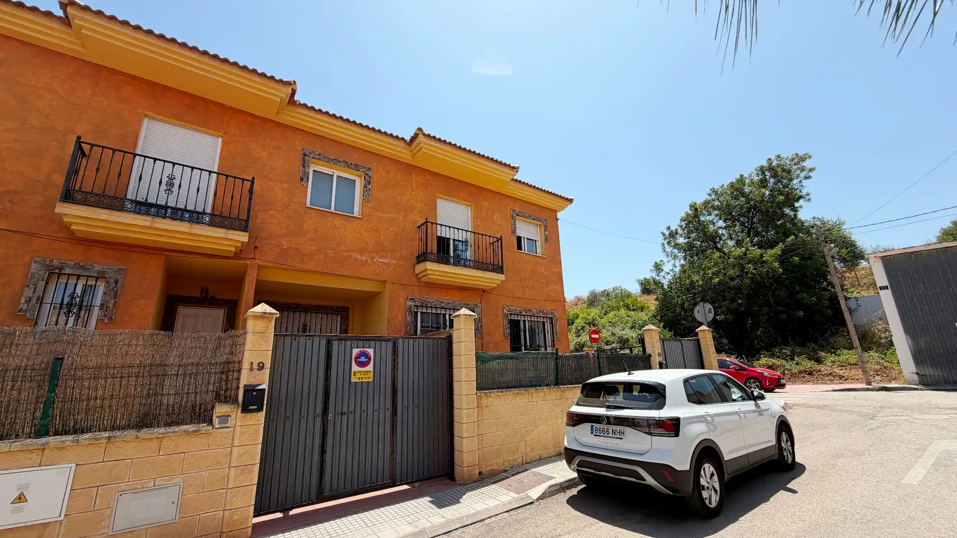 Vista exterior de Casa adosada en venta en Málaga con Terraza
