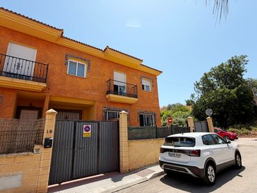 Adosado en venta en Calle de Emilio Castelar 41