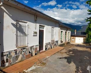 Vista exterior de Casa o xalet en venda en Ponferrada