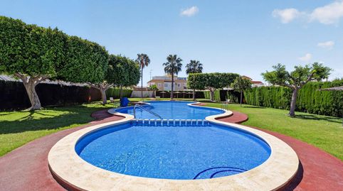 Foto 2 de Apartamento en venta en Zona Carrefour - Urbanizaciones, Torrevieja