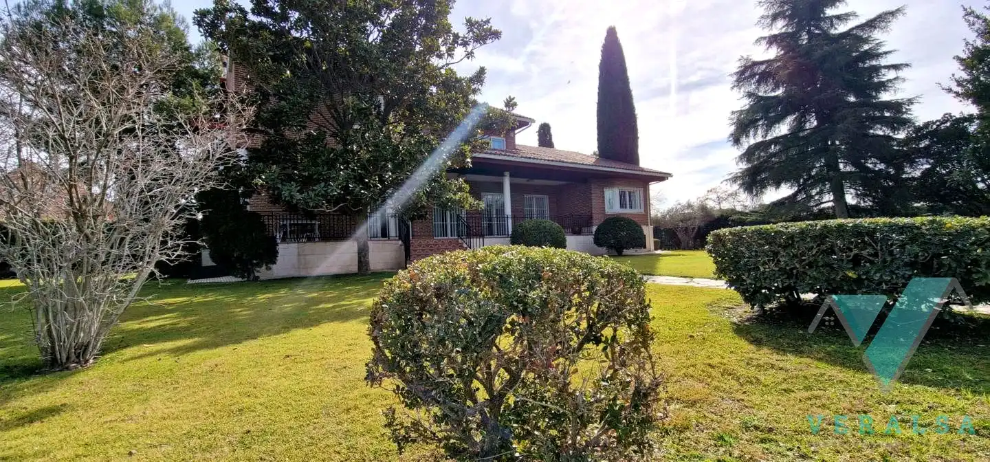 Casa o xalet en venda a Del Bonsái, Prado Norte