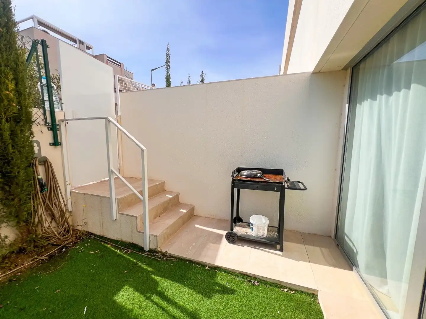 Terrassa de Planta baixa en venda en Torrevieja amb Aire condicionat, Calefacció i Jardí privat