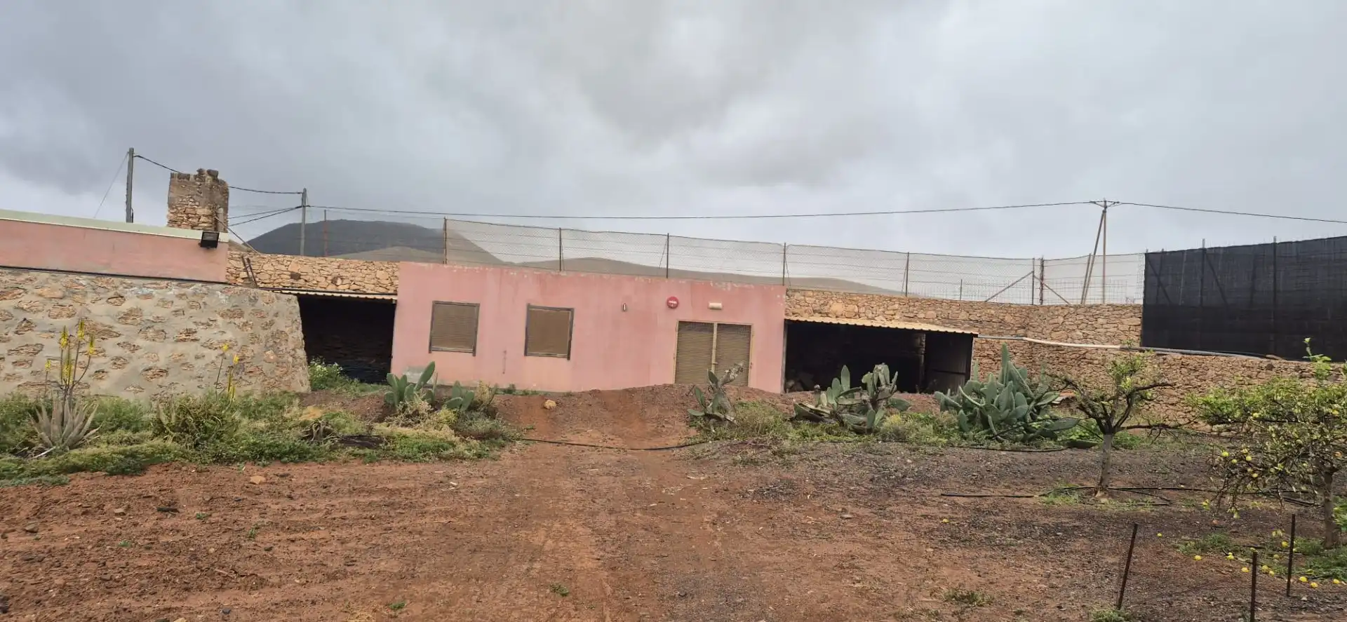 Vista exterior de Terreno en venta en Antigua