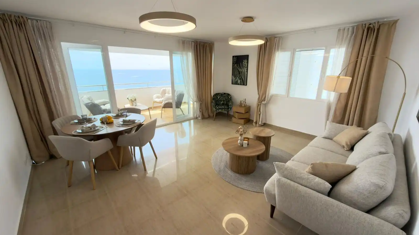 Wohnzimmer von Wohnung zum Verkauf in Benidorm mit Klimaanlage, Heizung und Terrasse