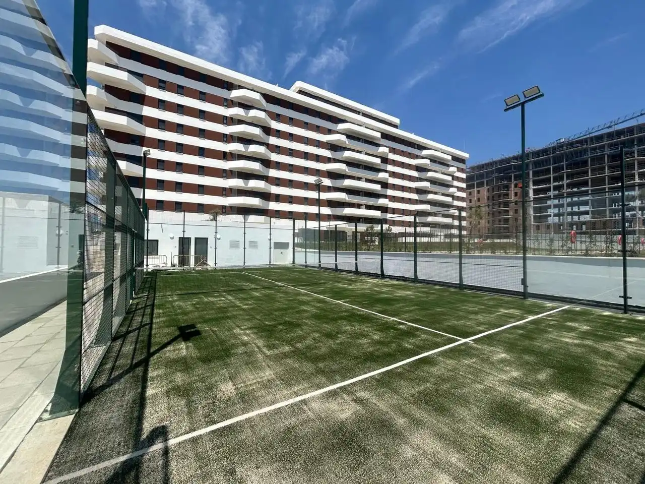 Terrassa de Pis de lloguer en Dos Hermanas amb Aire condicionat, Terrassa i Piscina comunitària