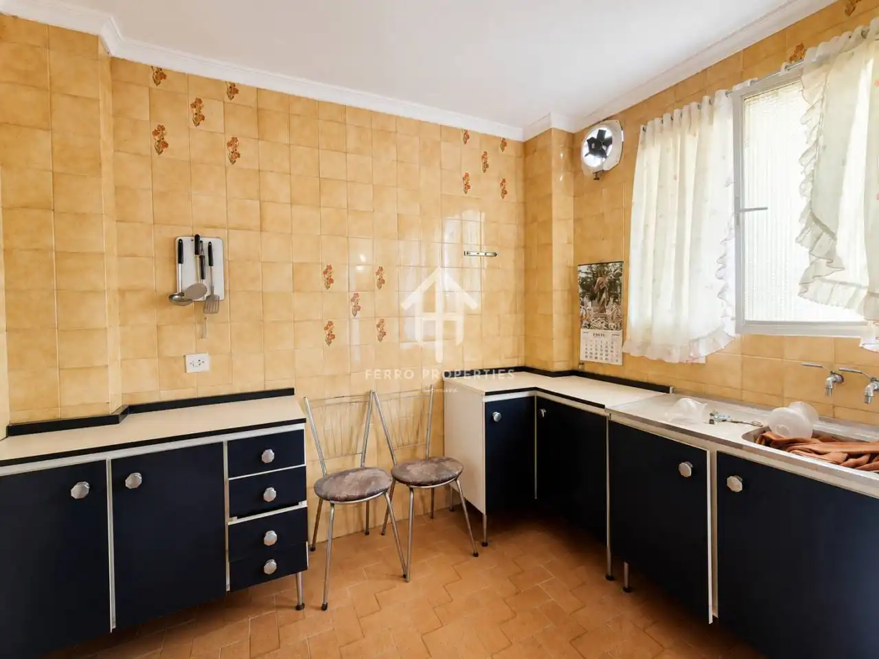 Kitchen of Flat for sale in Huétor Tájar  with Furnished