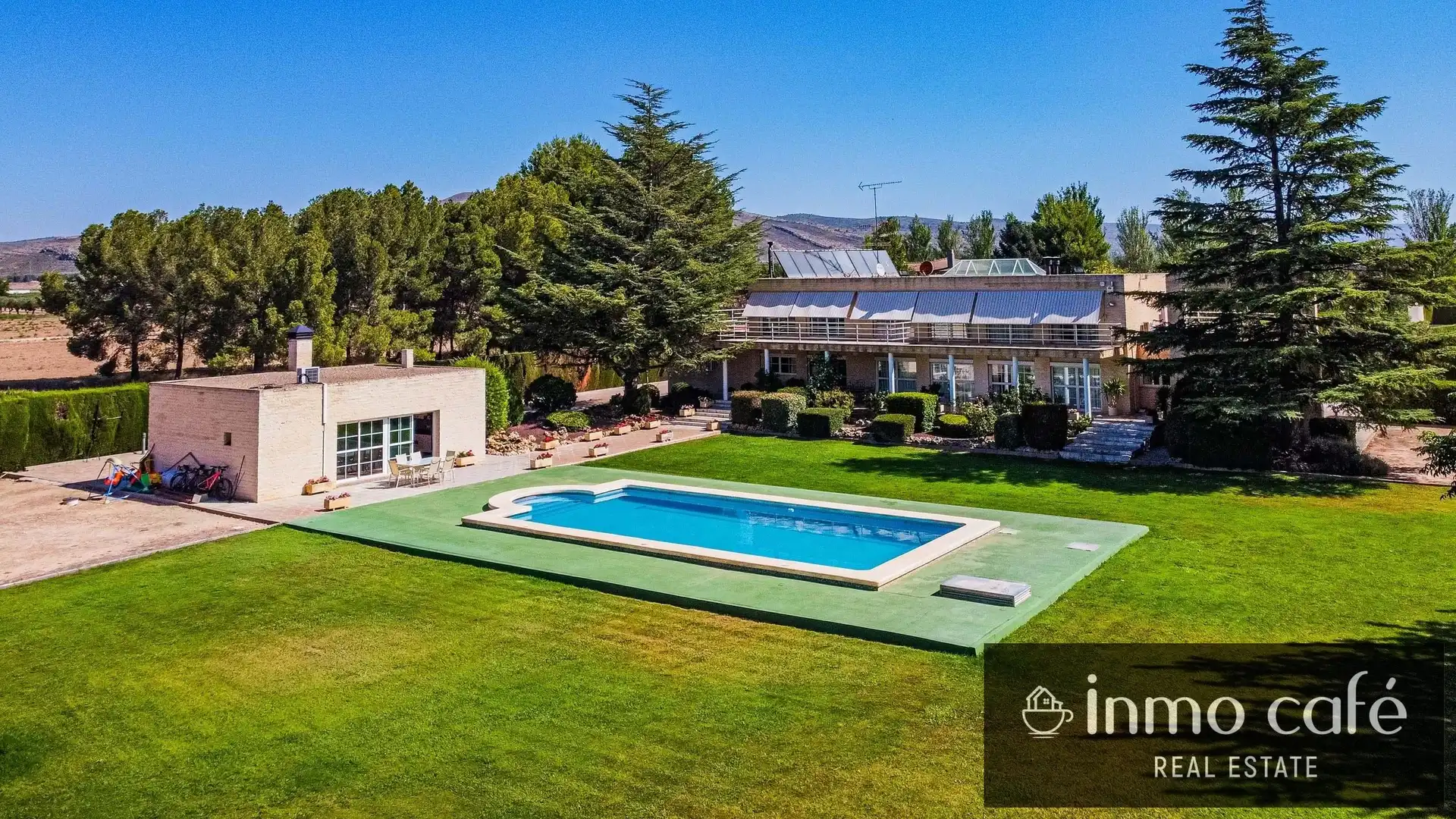 Jardí de Casa o xalet en venda en Villena amb Aire condicionat, Calefacció i Terrassa