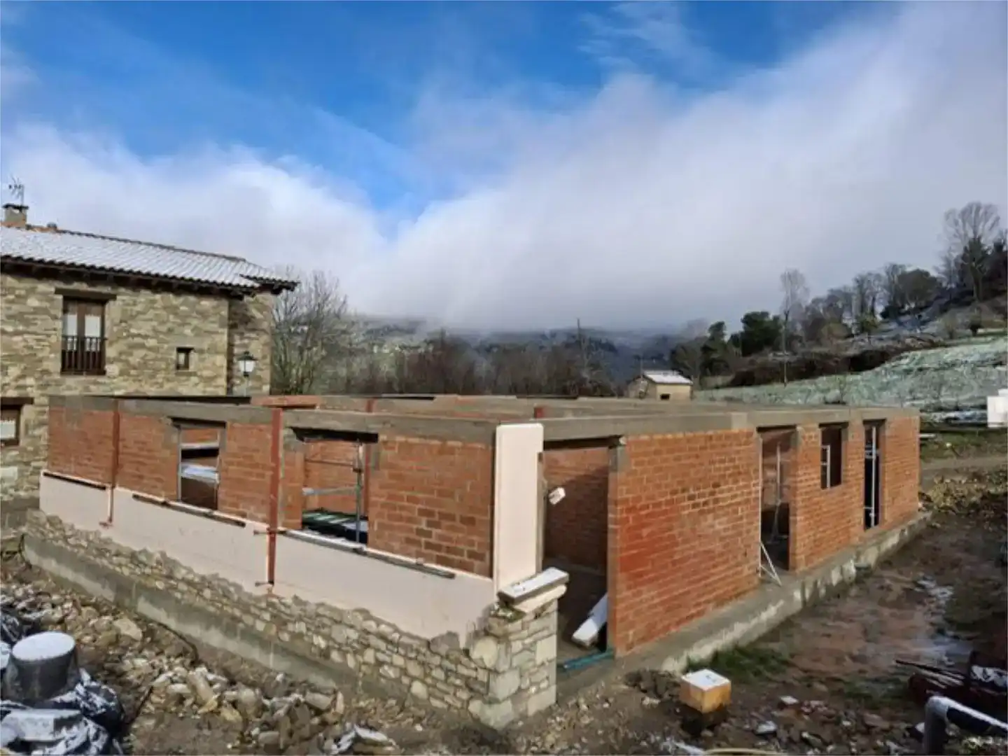 Vista exterior de Casa adosada en venda en Tavertet amb Aire condicionat, Jardí privat i Balcó