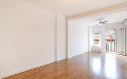 Living room of Flat for sale in  Madrid Capital  with Air Conditioner, Heating and Terrace