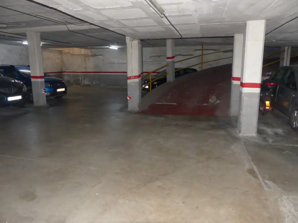 Einzelparkplatz zum Verkauf in Horta - Guinardó, imagen 8