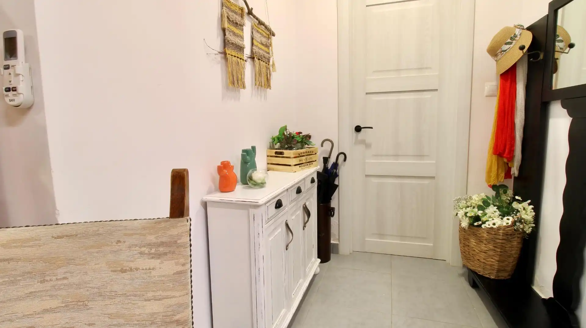 Casa aparellada amb terrassa en venda a Calle de la Gloria, imagen 42