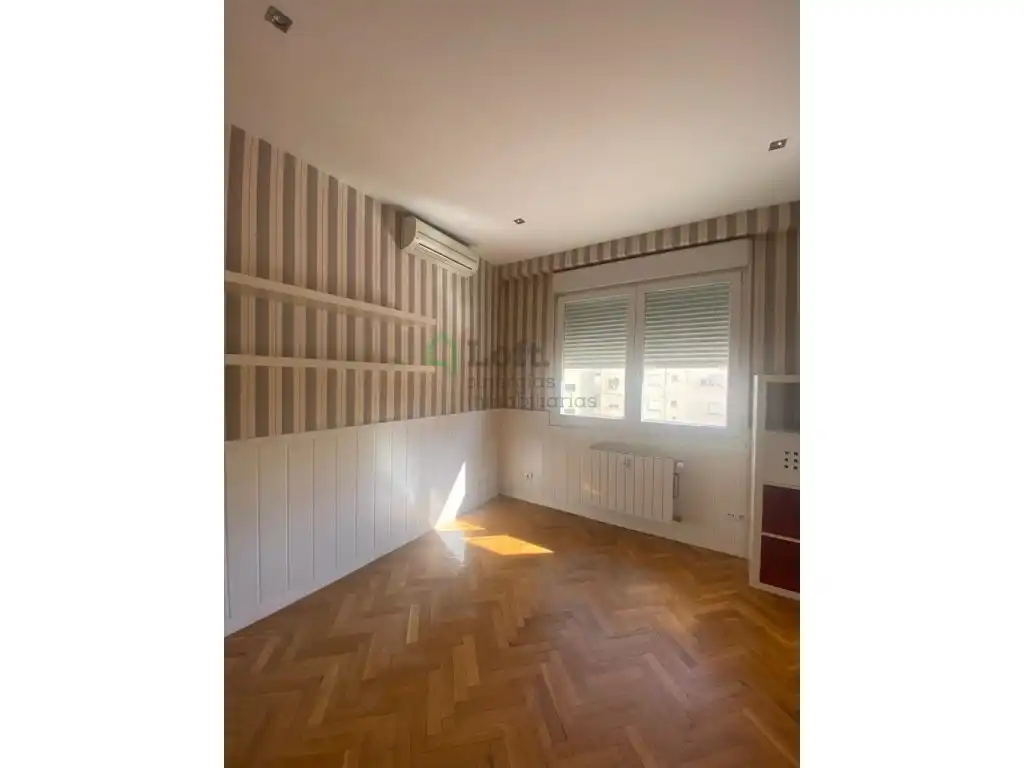 Schlafzimmer von Wohnung zur Miete in Badajoz mit Klimaanlage, Heizung und Ofen