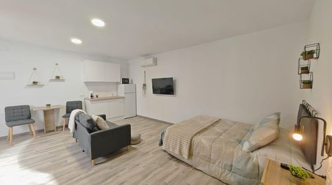 Foto 2 de Estudio de alquiler en Nueva Alcalá, Alcalá de Guadaira
