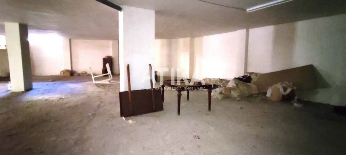 Locale commerciale in vendita a Sant Josep - Zona Hospital, imagen 4