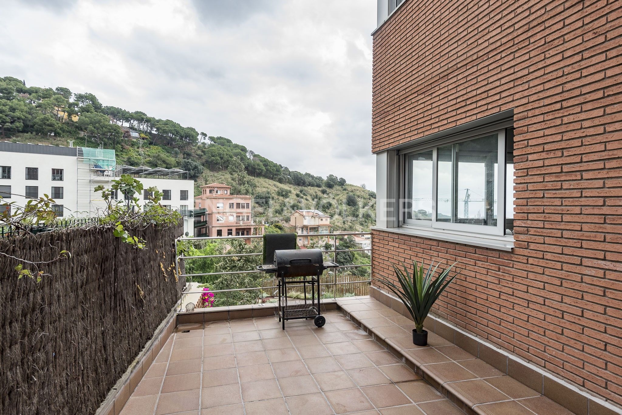 Terrace of Flat for sale in  Barcelona Capital  with Air Conditioner, Heating and Private garden