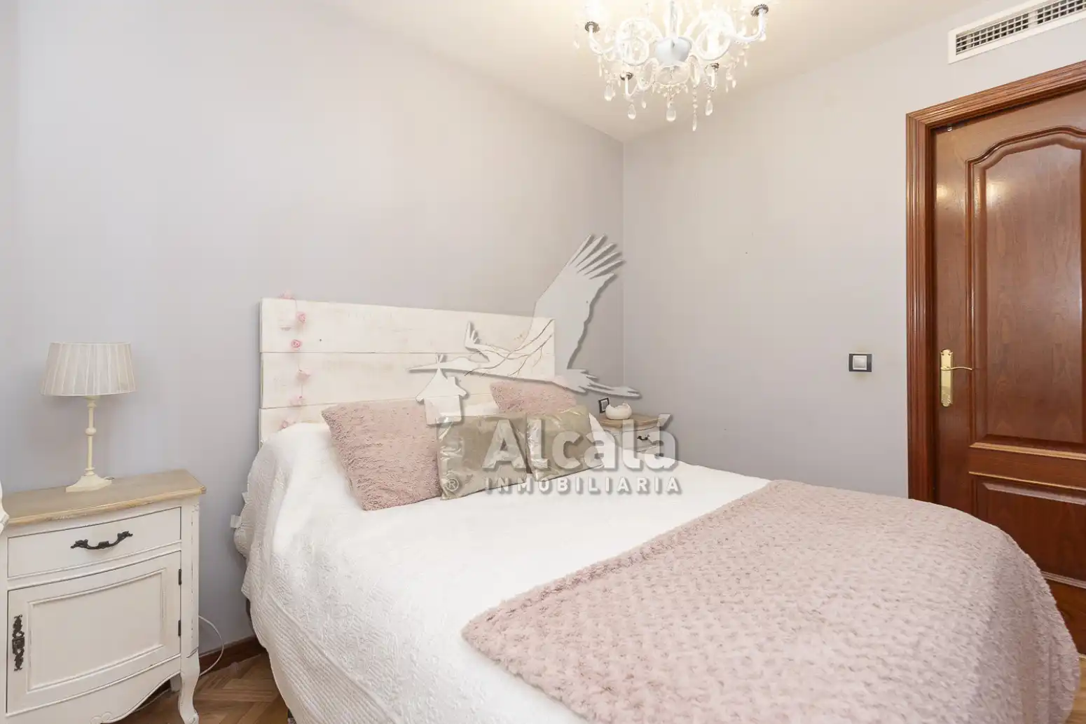 Bedroom of Flat for sale in Alcalá de Henares  with Air Conditioner, Heating and Parquet flooring