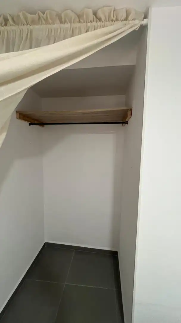 Dormitori de Pis de lloguer en Macharaviaya amb Aire condicionat i Moblat