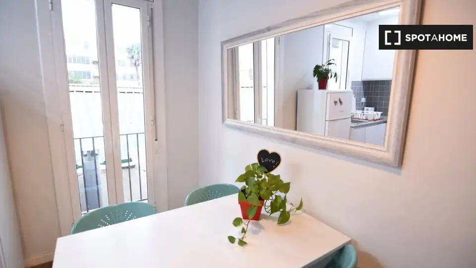 Piso con terraza en alquiler en Eixample, imagen 12