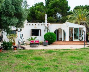 Jardí de Casa adosada en venda en Orihuela amb Jardí privat, Terrassa i Traster
