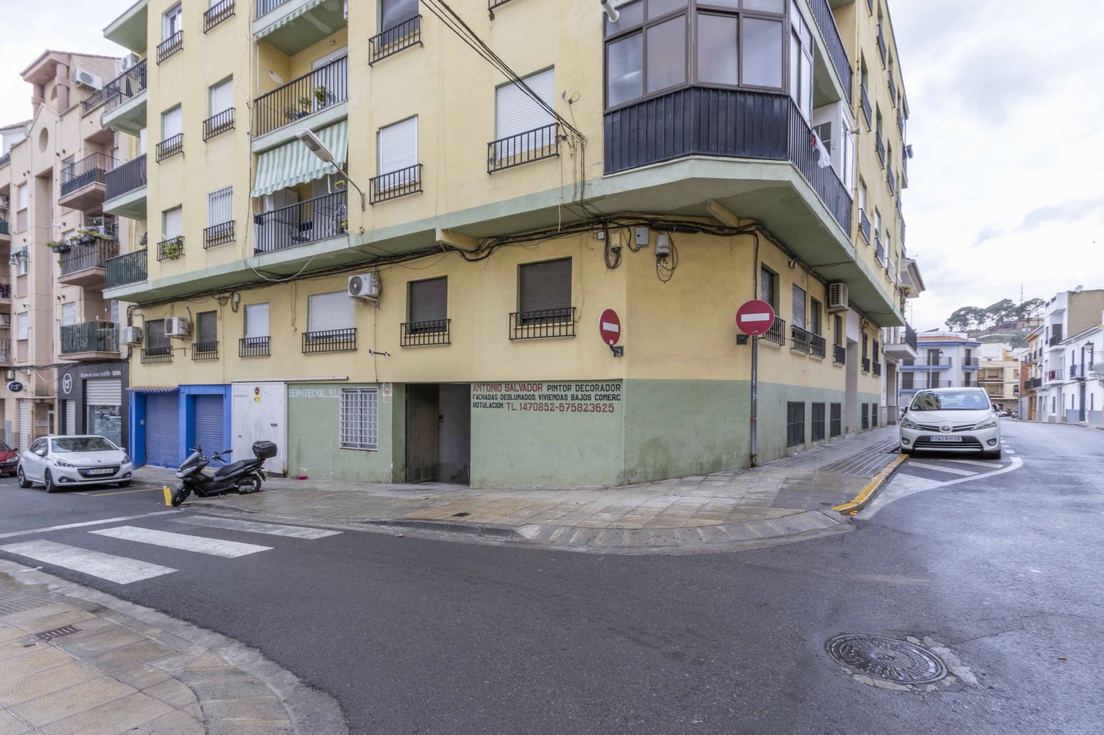 Vista exterior de Local en venda en El Puig de Santa Maria