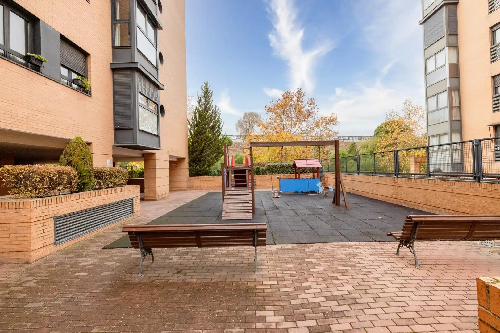 Terraza de Piso en venta en Madrid con Aire acondicionado, Calefacción y Jardín privado