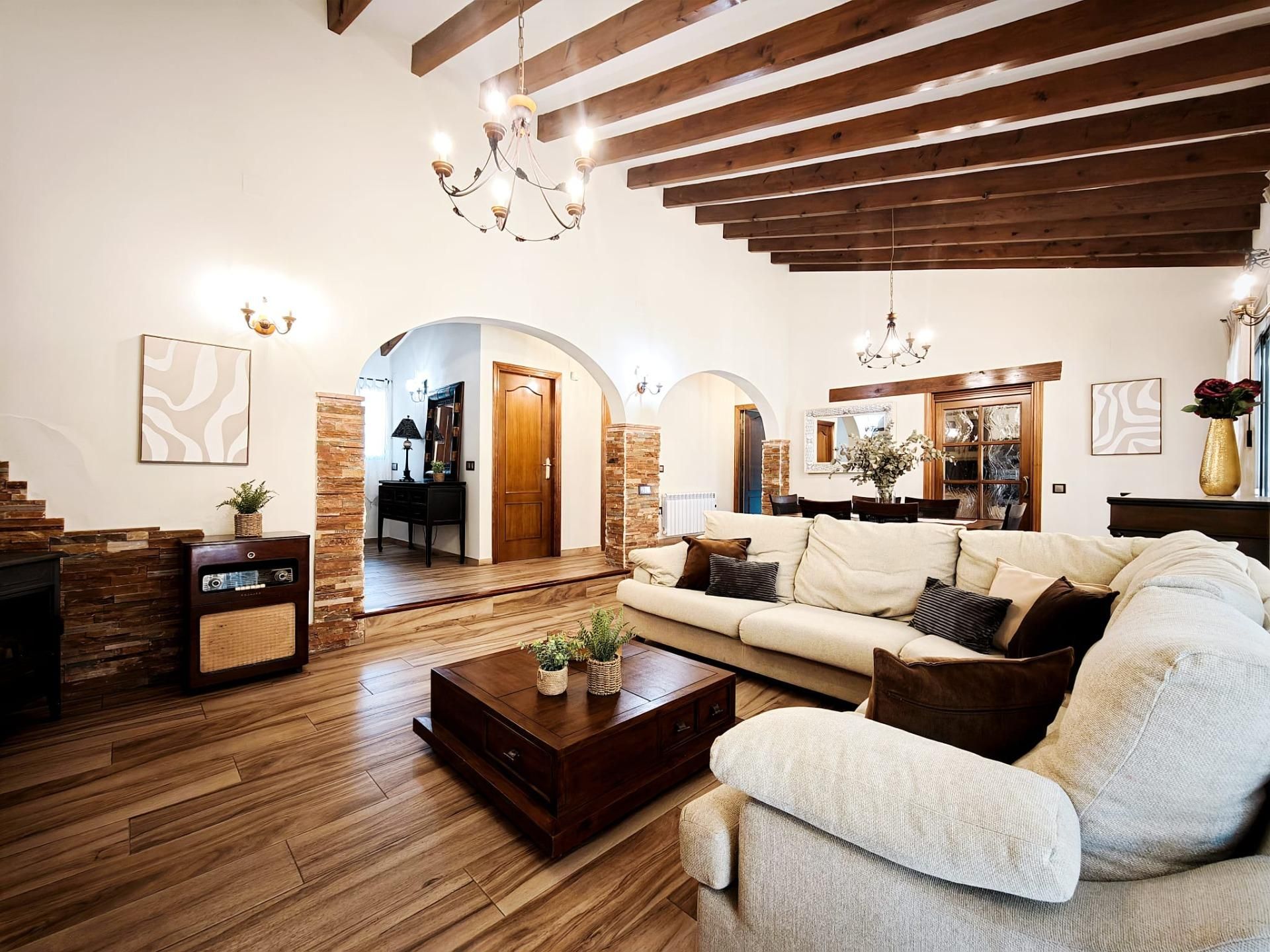 Sala d'estar de Casa o xalet en venda en San Vicente del Raspeig / Sant Vicent del Raspeig amb Aire condicionat, Jardí privat i Terrassa