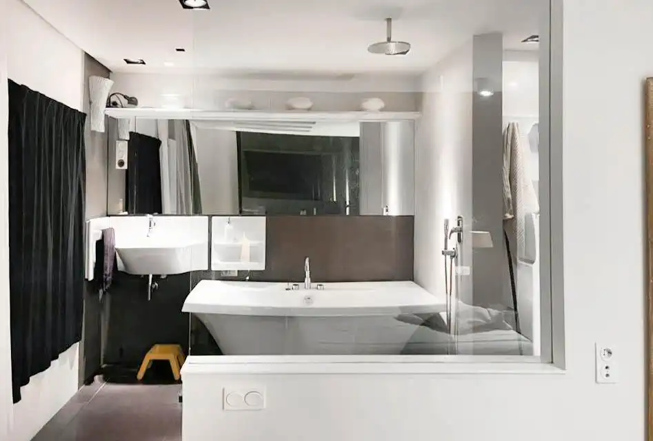 Bathroom of Flat for sale in Avilés  with Heating and Balcony