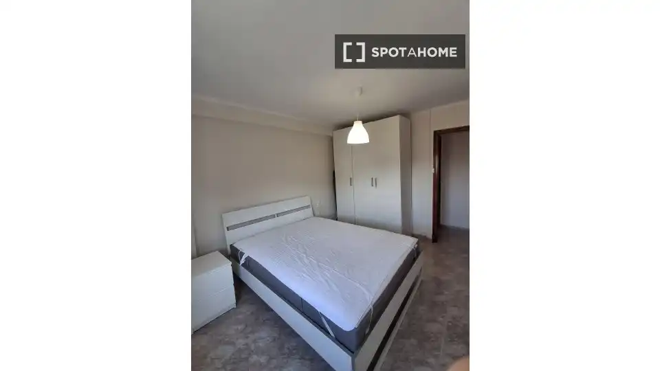 Bedroom of Flat for rent in Alfara del Patriarca  with Air Conditioner, Heating and Furnished