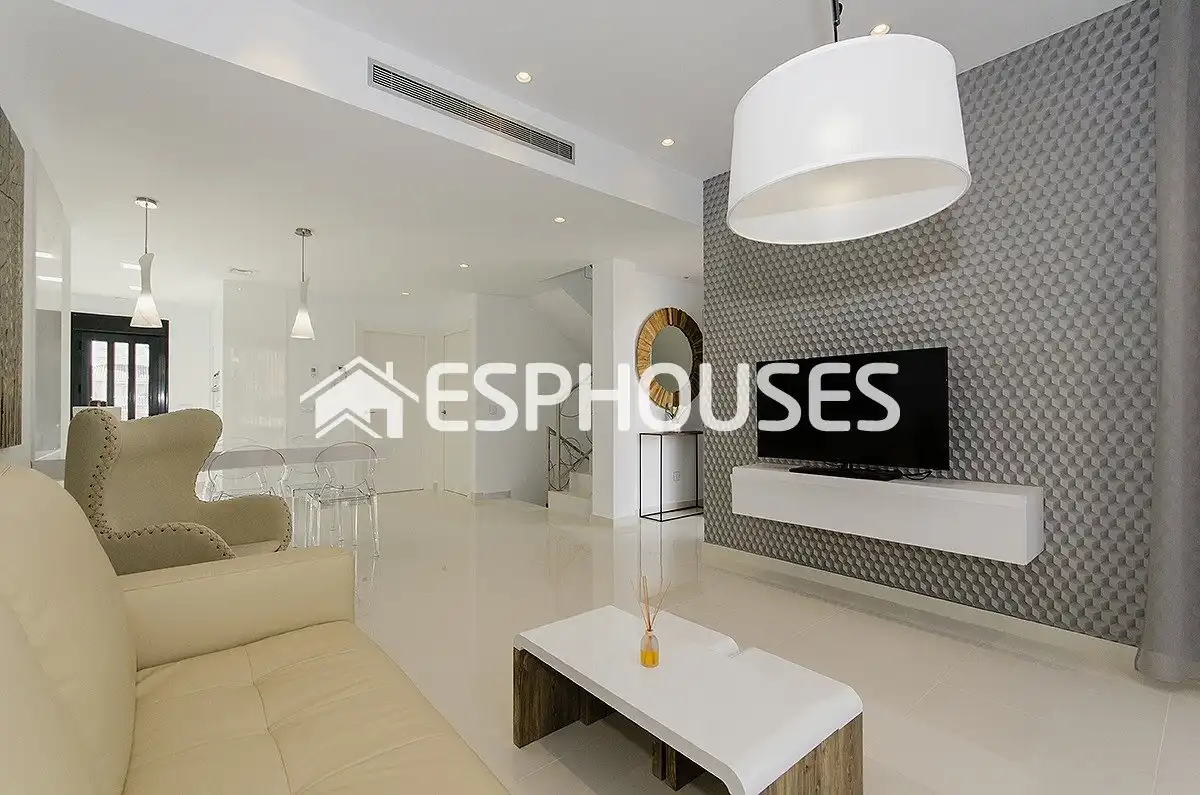 Chalet con terraza en venta en Orihuela Costa, imagen 4