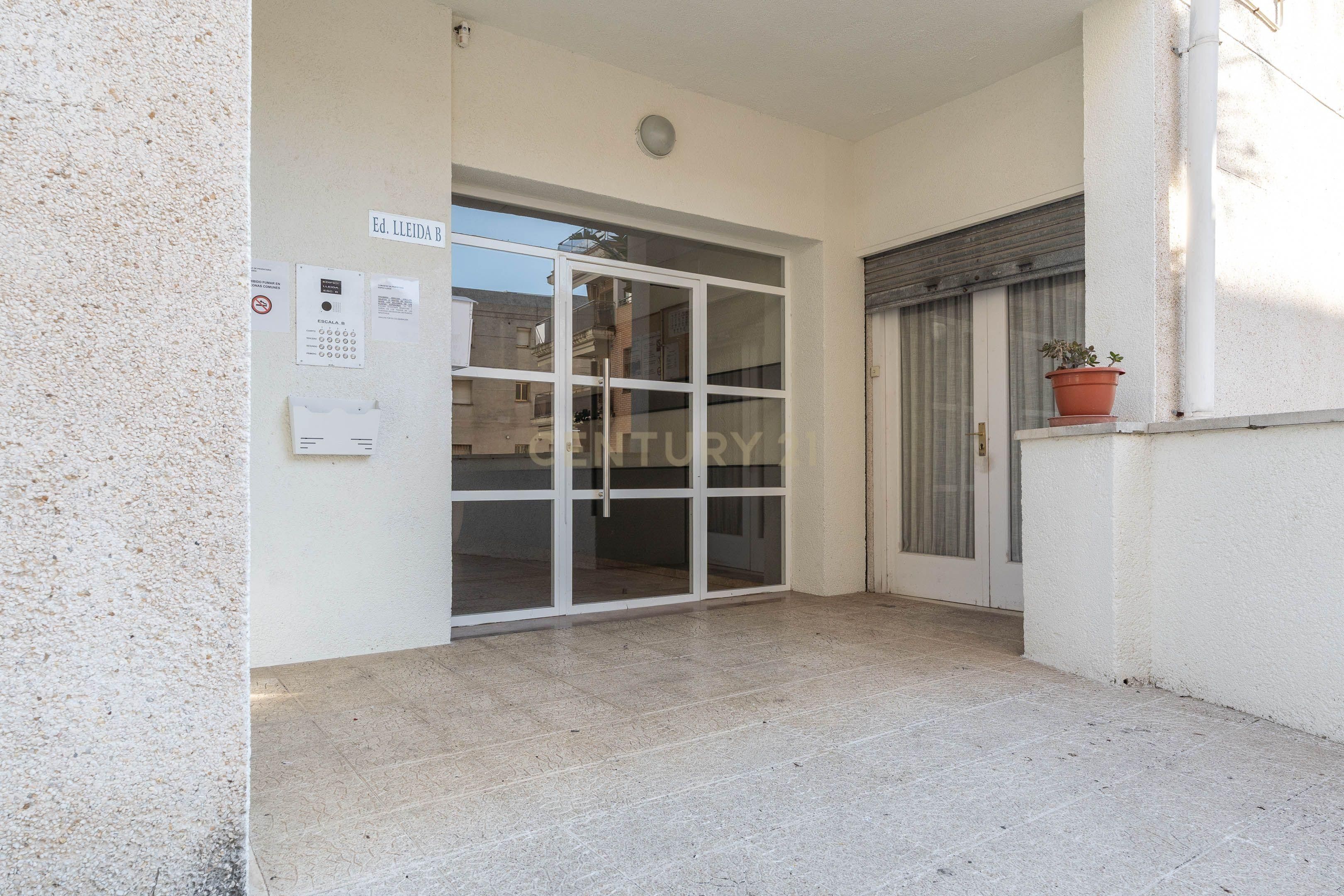 Apartamento en venta en Torredembarra con Piscina comunitaria