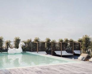 Swimming pool of Flat for sale in  Sevilla Capital  with Terrace