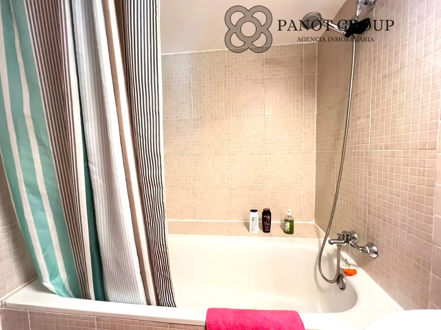 Baño de Dúplex en venta en Barcelona con Aire acondicionado, Calefacción y Terraza