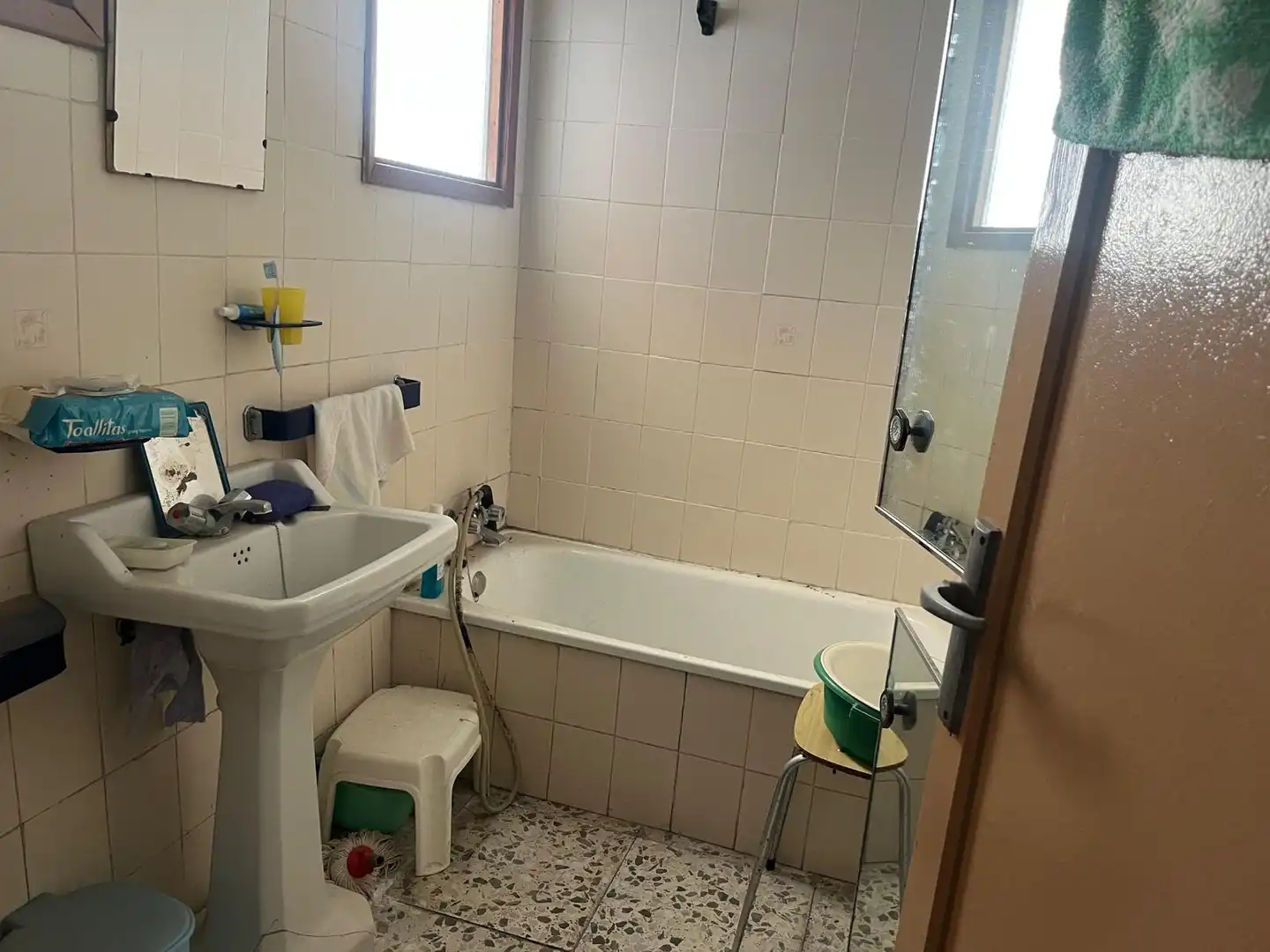 Bathroom of Houses for sale in Almansa, Albacete