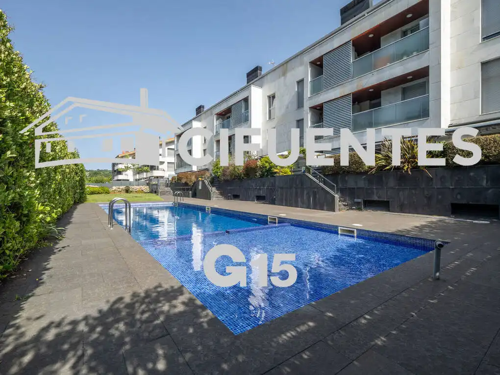 Vista exterior de Pis en venda en Orio amb Calefacció, Jardí privat i Terrassa