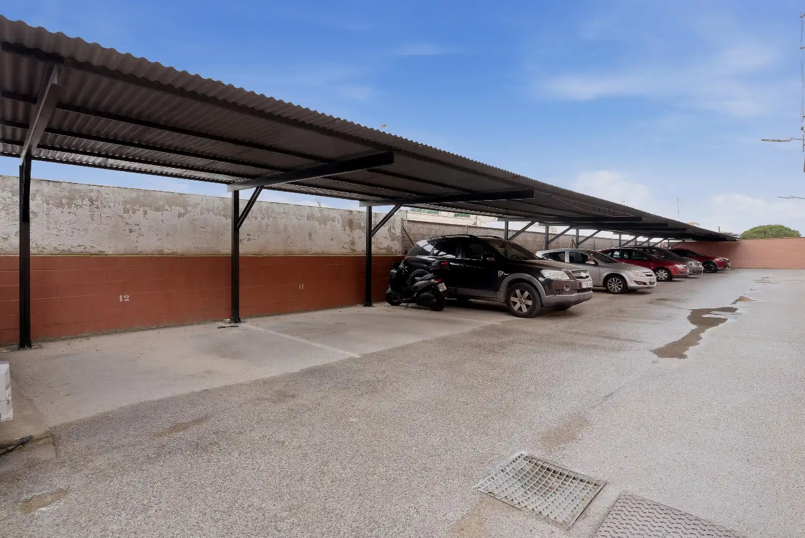 Aparcament de Casa adosada en venda en Chiclana de la Frontera amb Terrassa
