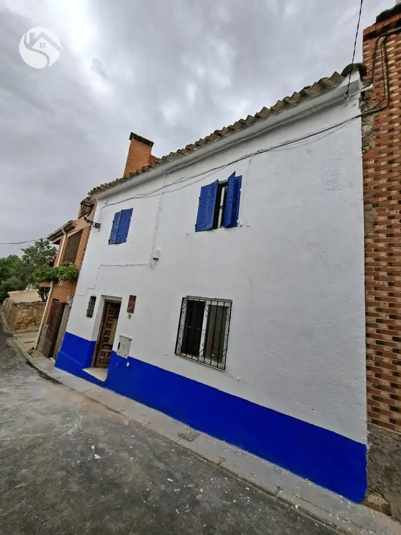 Vista exterior de Casa o xalet en venda en Fuentenava de Jábaga