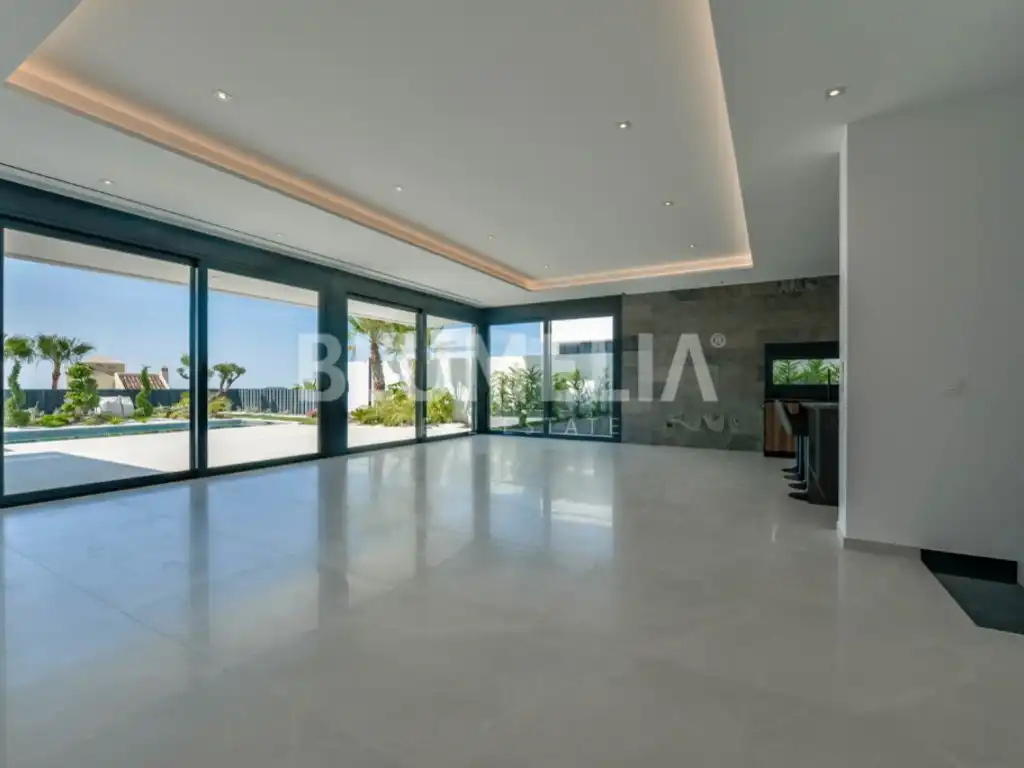 Casa amb terrassa en venda a Golf Bahía, imagen 27