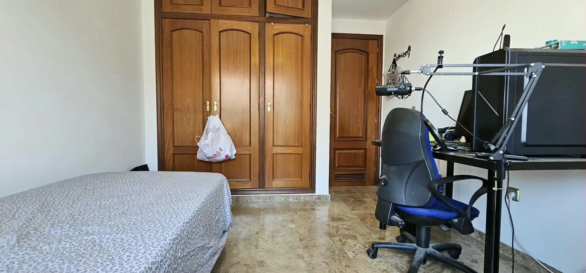 Dormitori de Pis en venda en Córdoba amb Aire condicionat i Calefacció